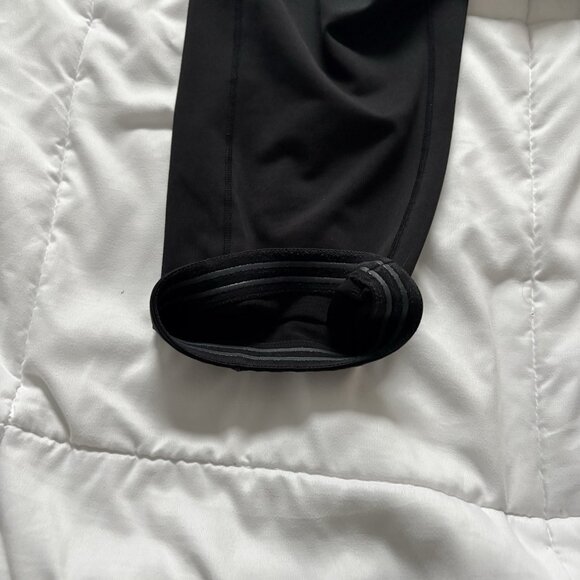 Athleta Womens Size Medium Padded Spin Cycling Pants Black Cropped Legging - Picture 11 of 11
